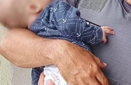 Bebê de 4 meses de vida é salvo por policiais militares após engasgar, em Apucarana