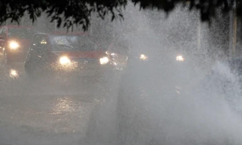 Chuva do fim de semana supera em até 84% a média mensal em algumas regiões do Paraná