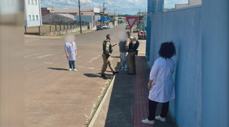 Durante consulta, médico do Paraná pede maconha para paciente, em seguida o agride, sobe em carro e acaba preso, diz polícia