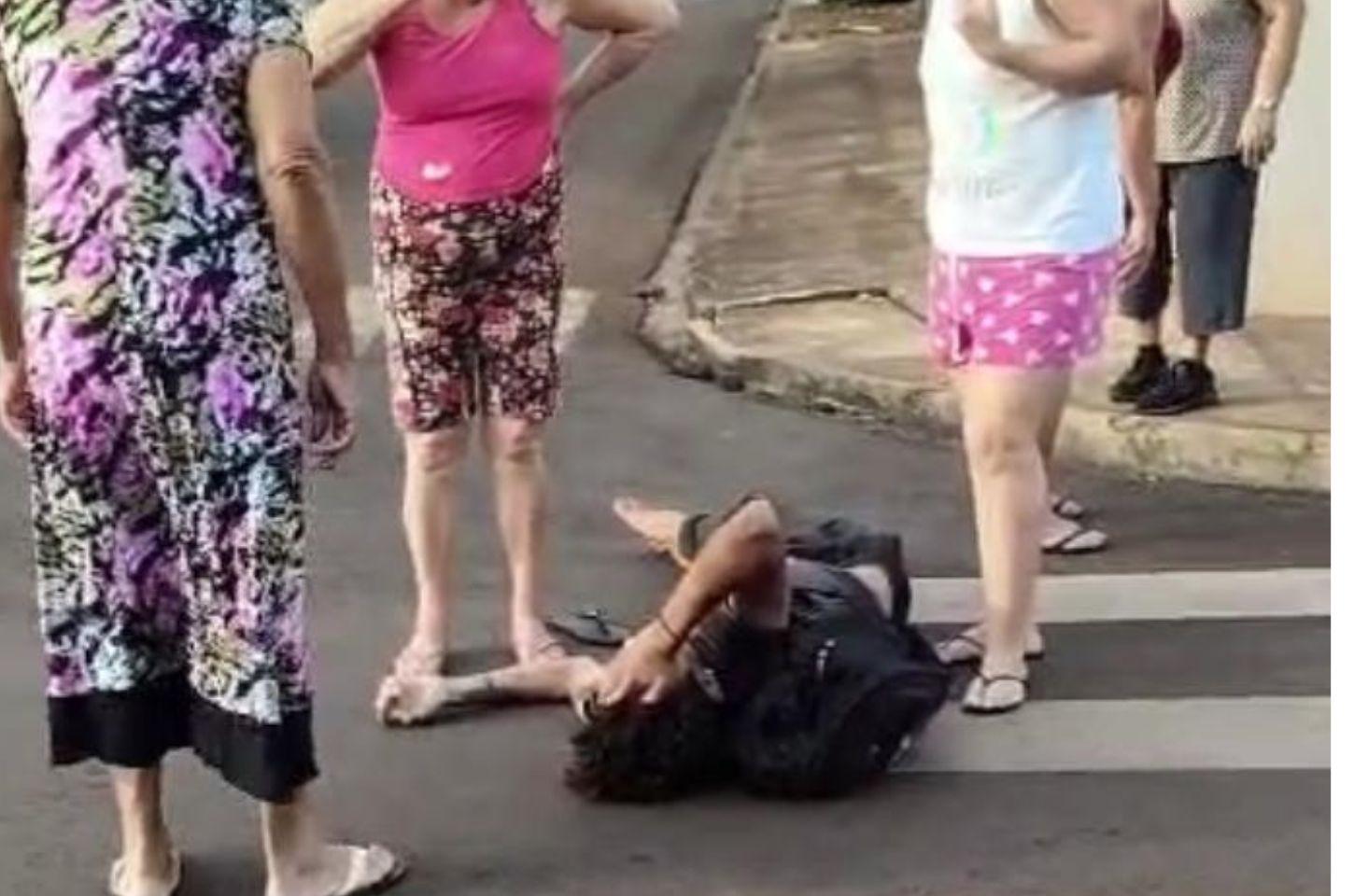 Colisão entre carro e bicicleta deixa jovem ferido em Jardim Alegre