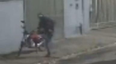 Moto é furtada em Ivaiporã na madrugada de domingo