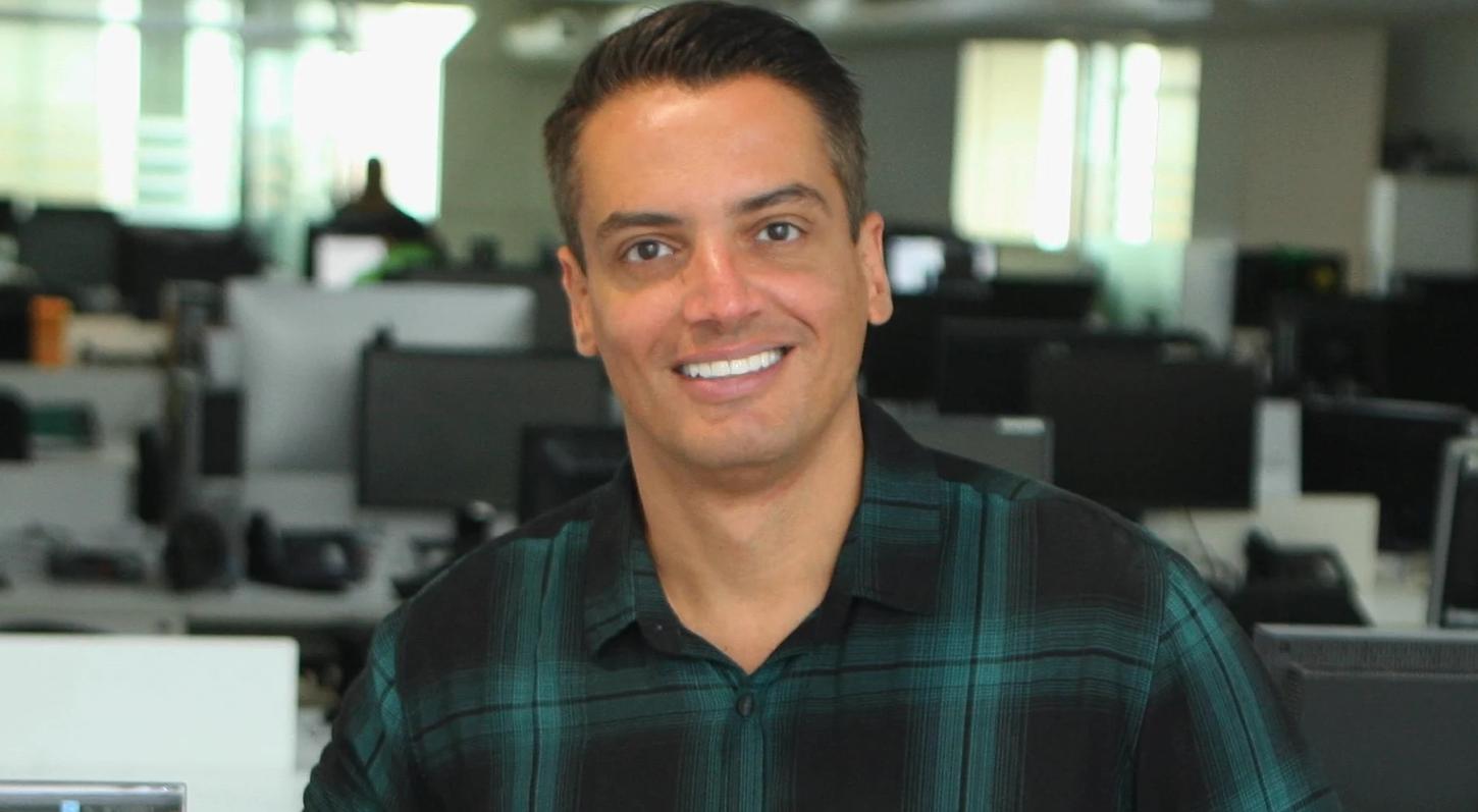 Leo Dias é internado na UTI com pneumonia em São Paulo