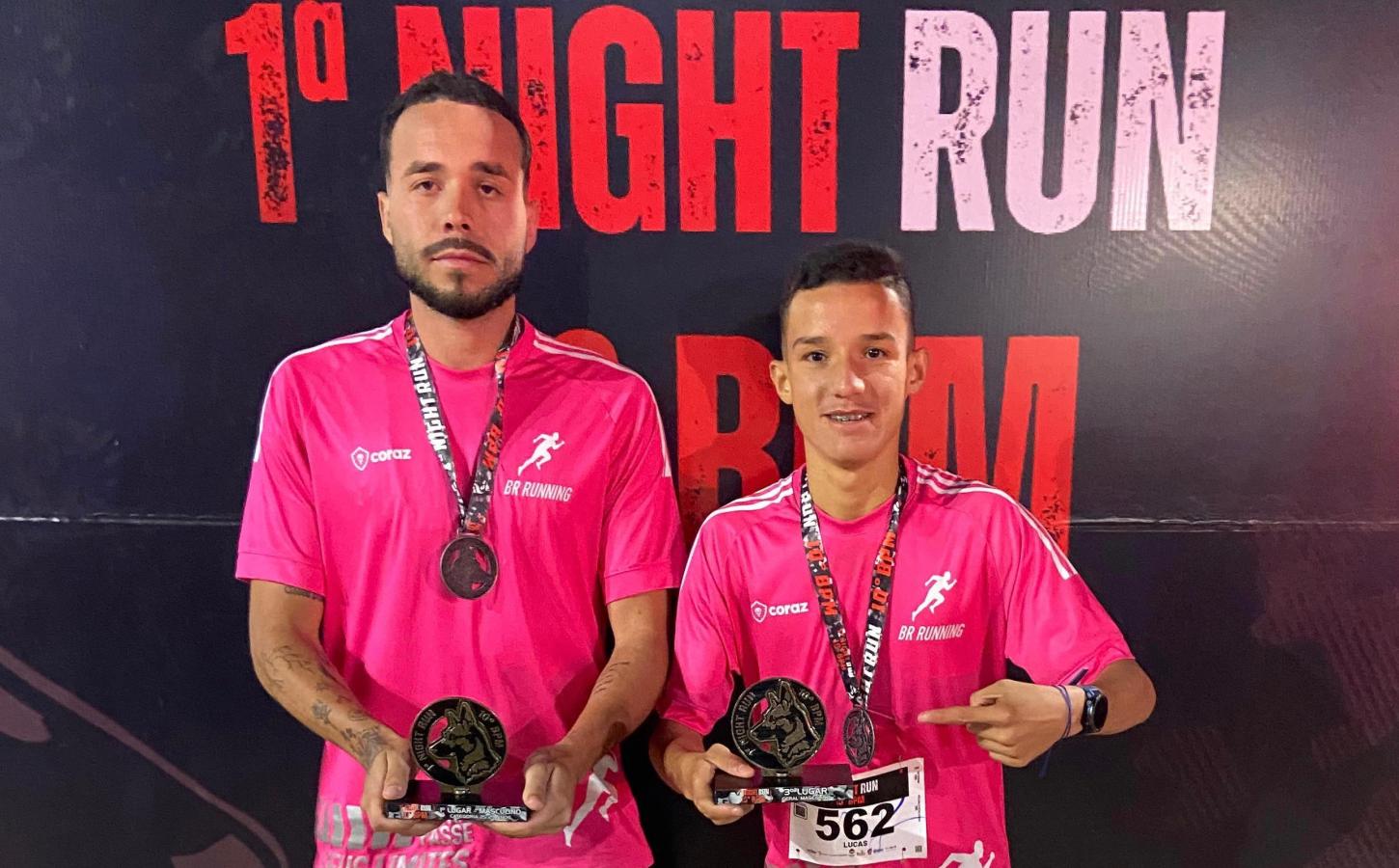 Atletas de Jardim Alegre se destacam na 1ª Night Run do 10º BPM em Apucarana