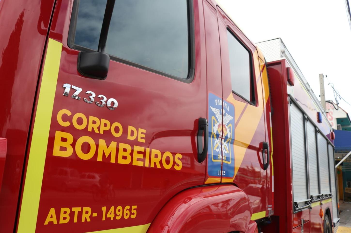 Incêndios e acidente com queda mobilizam Corpo de Bombeiros em região de Ivaiporã e Lidianópolis