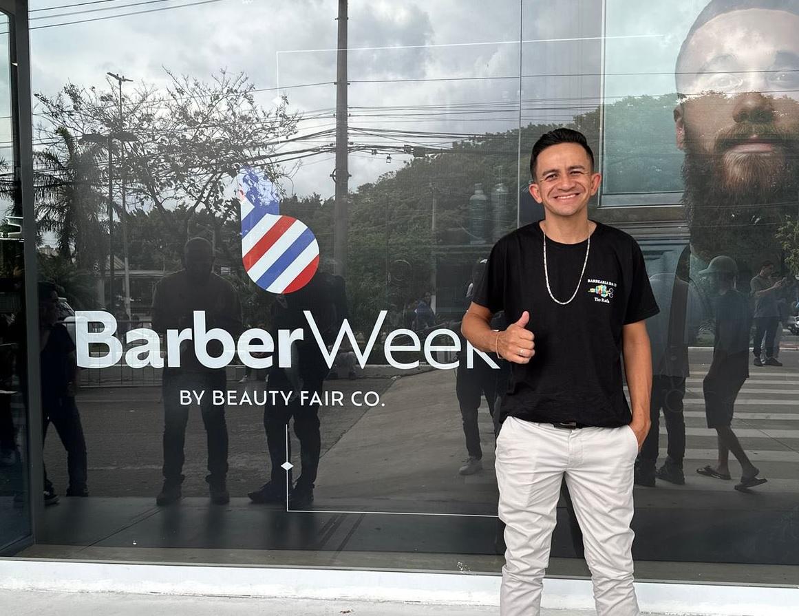 Barbeiro de Jardim Alegre representa o Paraná no maior evento de barbearia da América Latina e destaca inclusão