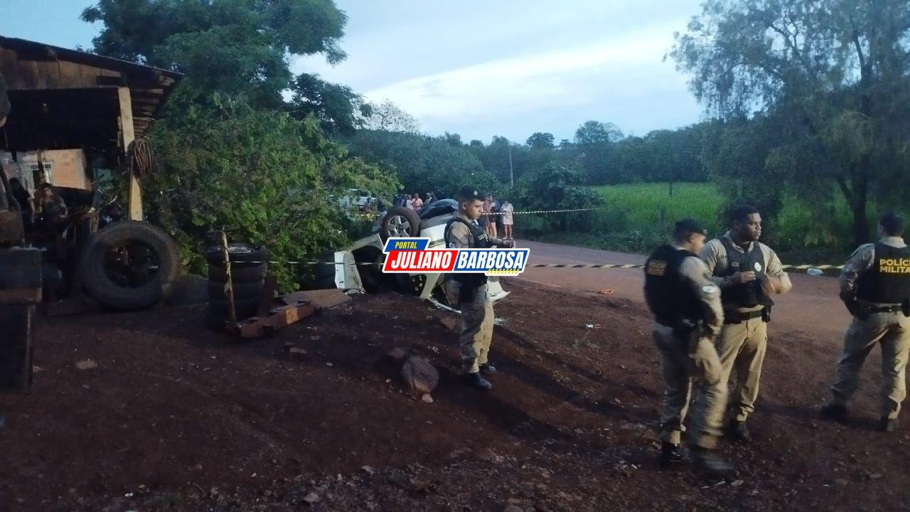 Segundo acidente na Estrada do Jardim Florestal, em Jardim Alegre: capotamento deixa uma vítima fatal