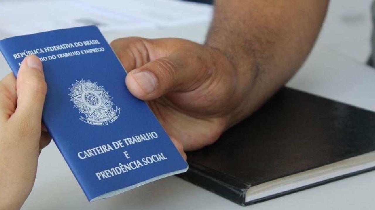 Indústria e setor de serviços oferecem vagas de emprego em Jardim Alegre