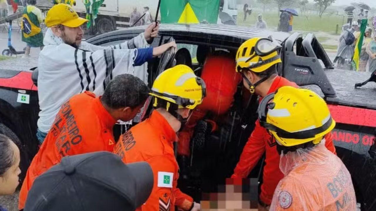 Raio atinge manifestantes em Brasília e deixa dezenas de feridos durante ato no Eixo Monumental