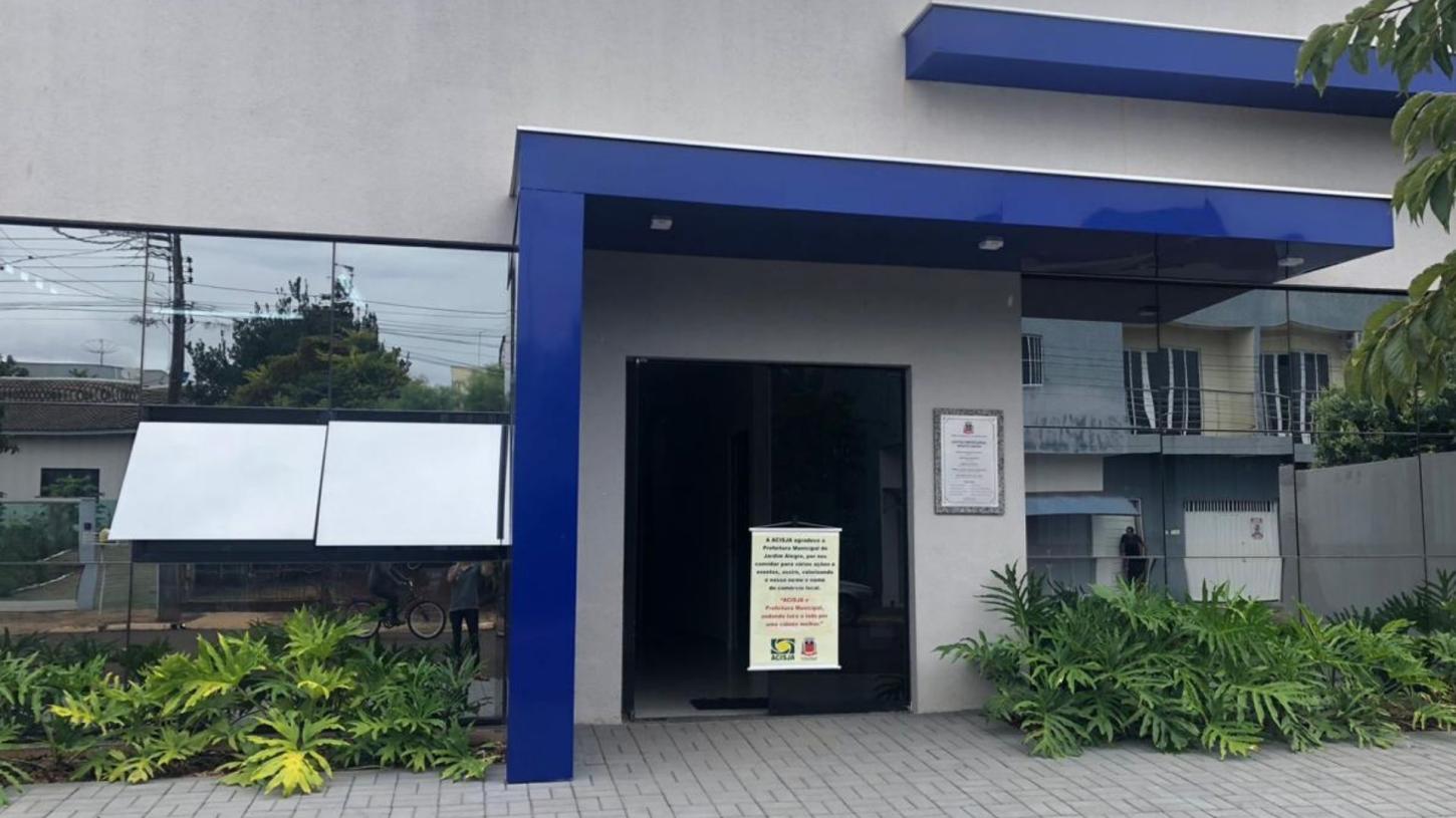 Associação Comercial de Jardim Alegre inaugura sede própria