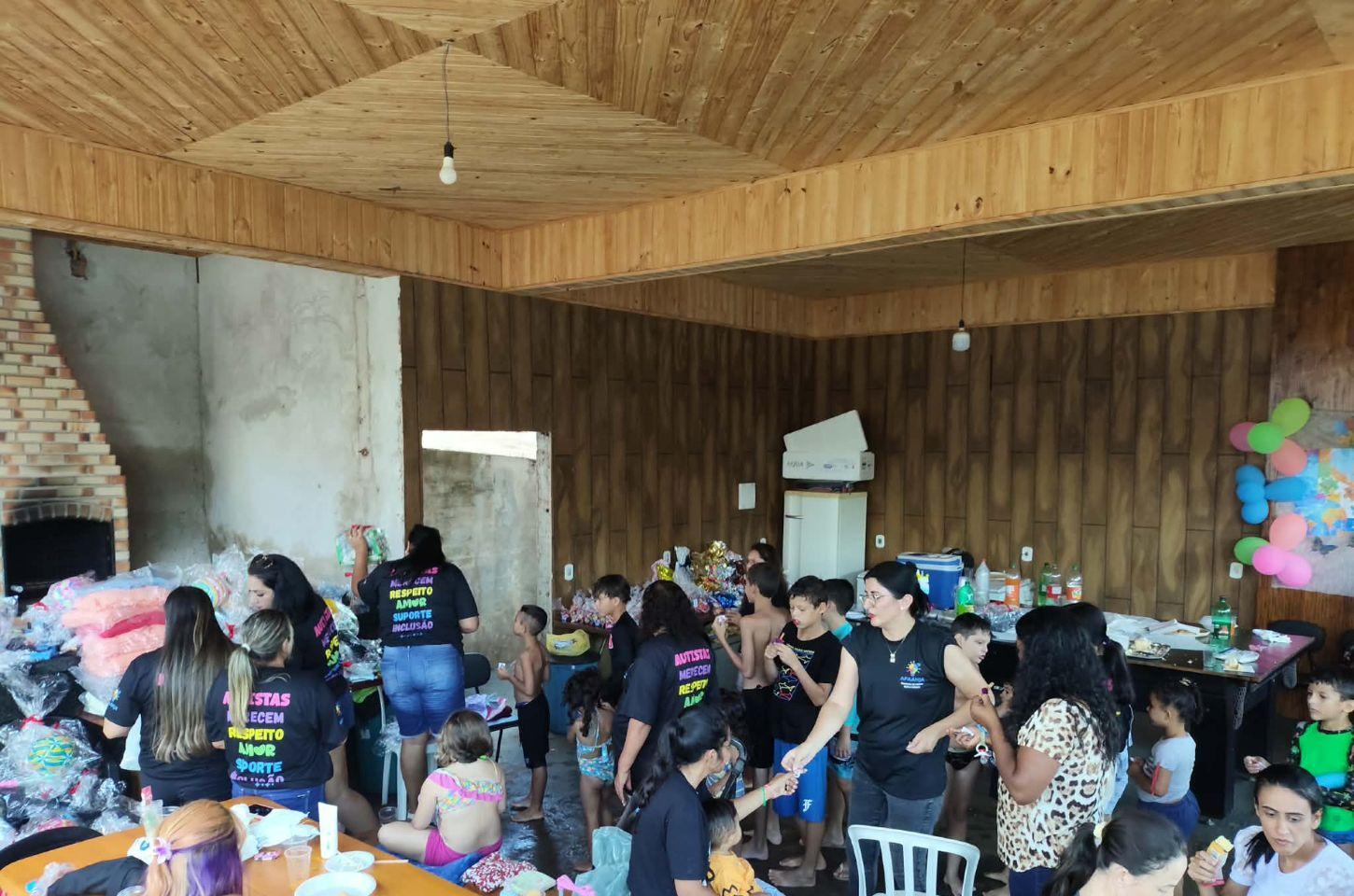 APAANJA promove confraternização e agradece apoio em evento pelo Dia do Autismo