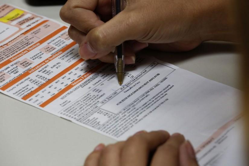 Conta de luz no Paraná deve sofrer reajuste de 19,2% a partir de junho