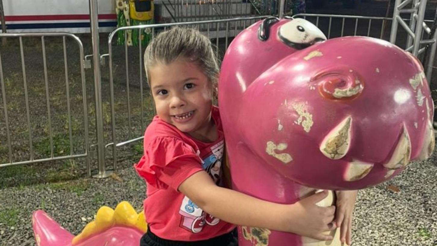 Isabela Rodrigues completa 6 anos cercada do carinho da família 