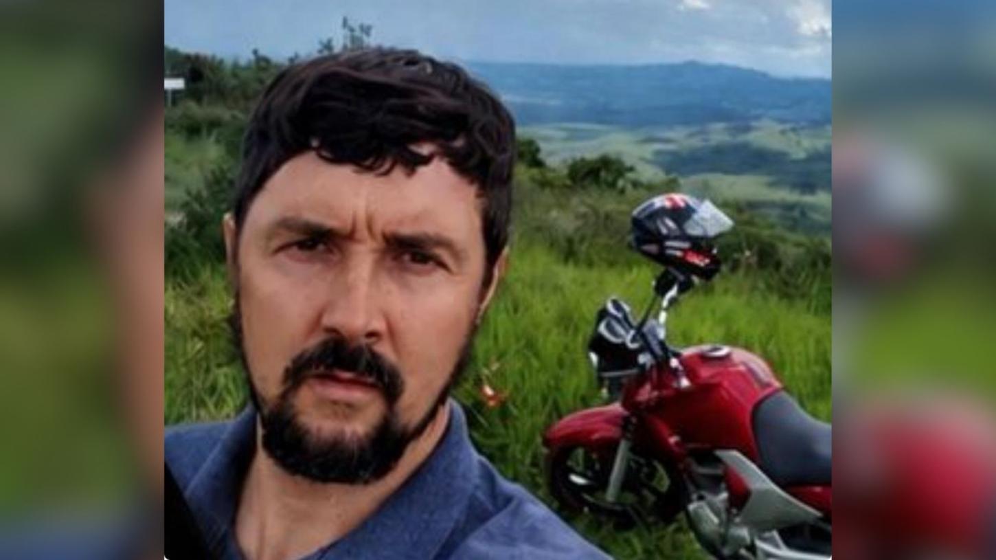 Leandro foi sepultado às 10h no cemitério loca