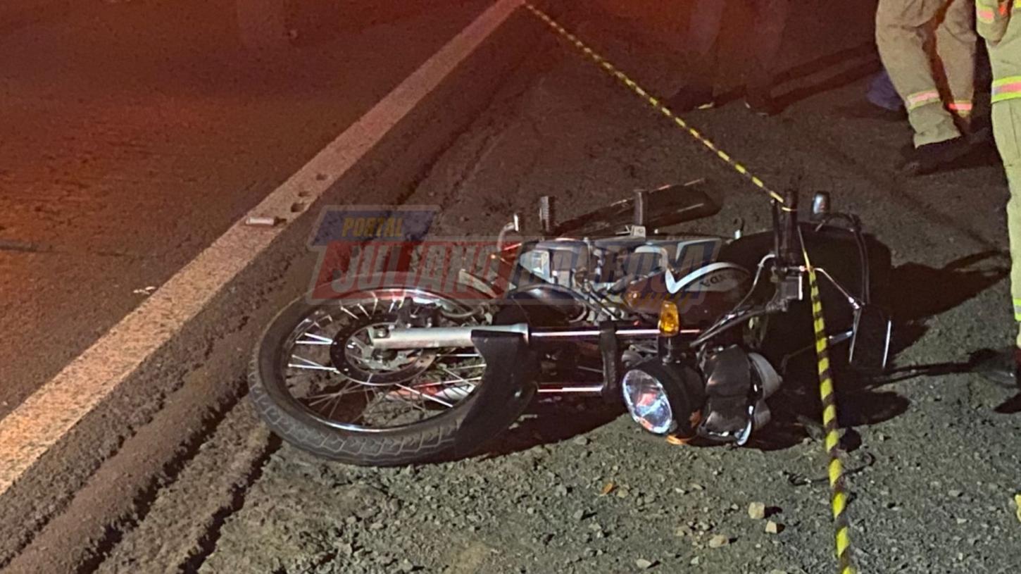 Motocicleta envolvida em colisão com carro na PR-466