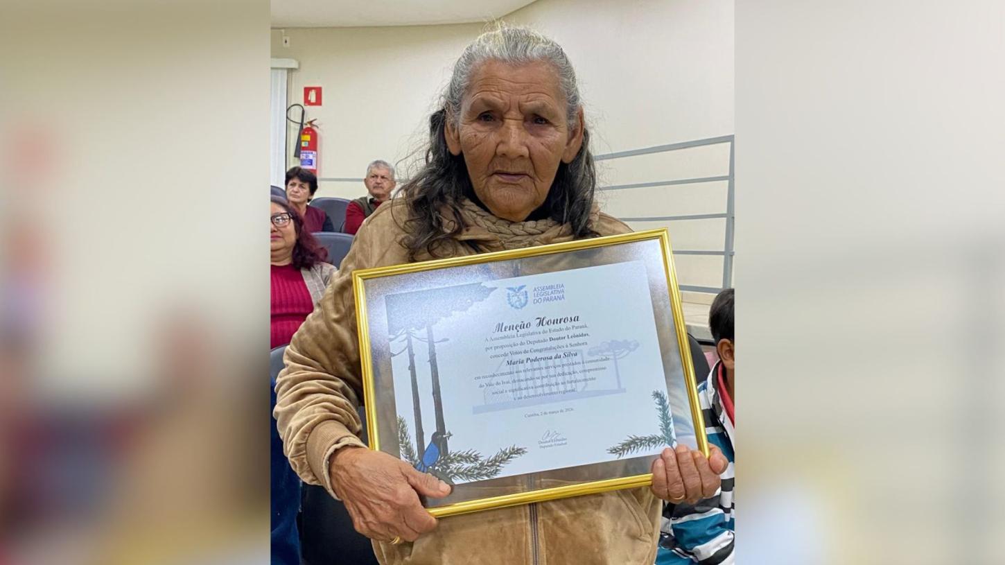 Homenagem na Câmara de Jardim Alegre reconhece trajetória de Dona Maria Poderosa 