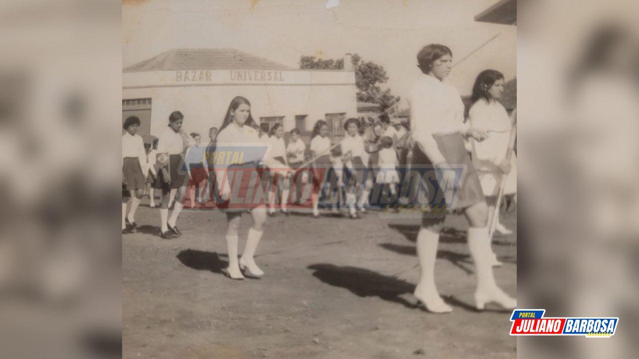 Desfile 7 de Setembro - anos 70 (Foto cedida por   Maria Teresa Morelli de Carvalho)