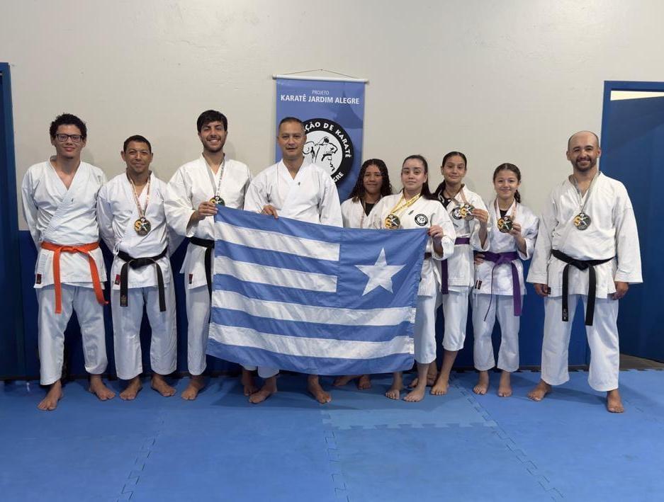 Atletas de Jardim Alegre conquistam pódios no Campeonato Brasileiro Sul-Sudeste de Karatê-Dō Tradicional