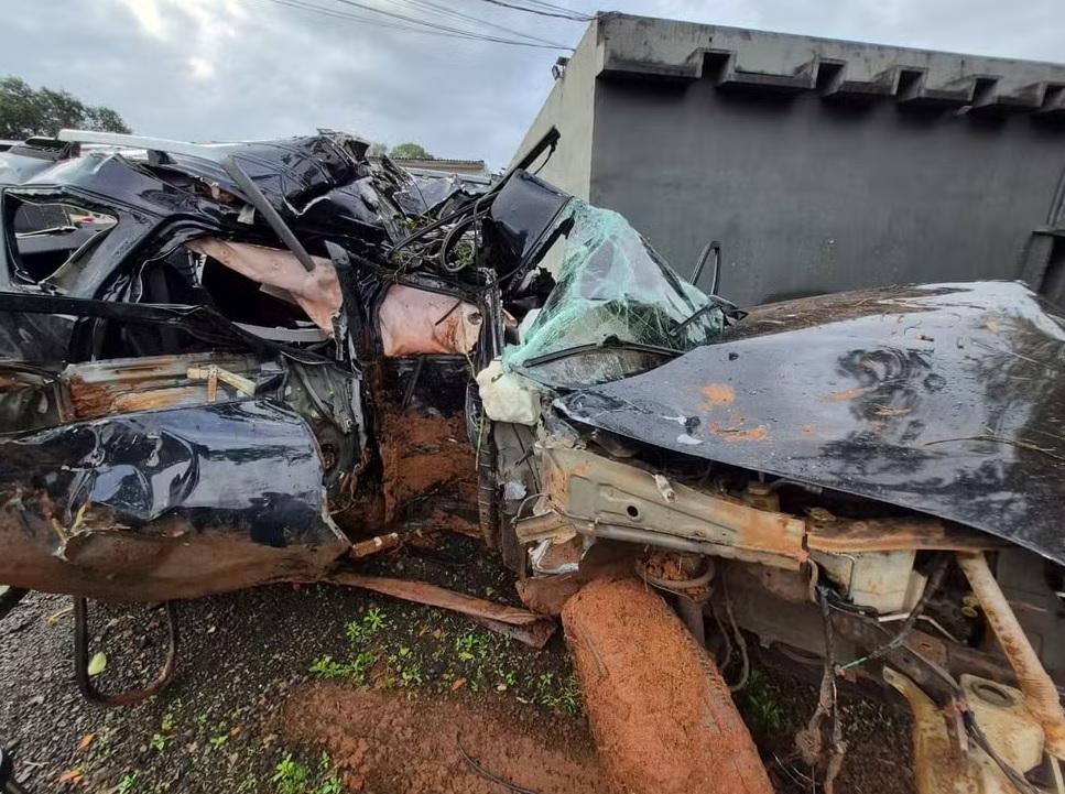 O que se sabe sobre o acidente que matou duas jovens em carro com 10 ocupantes no Paraná