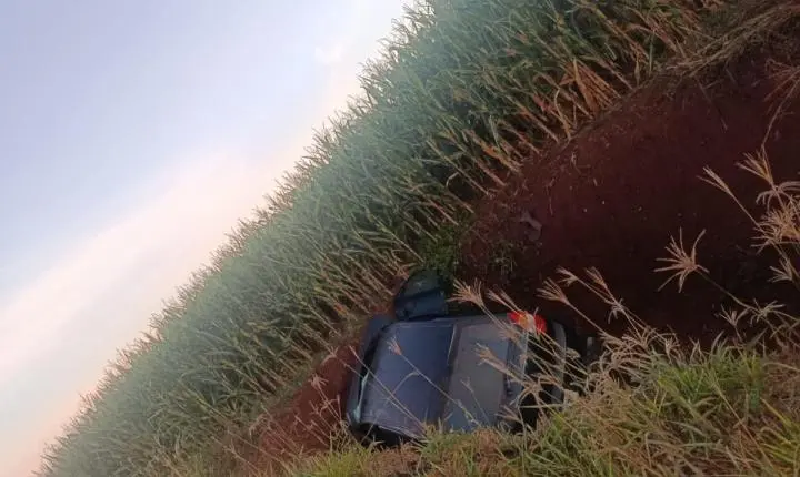 Acidente entre Ivaiporã e Arapuã deixa uma vítima fatal e duas pessoas feridas