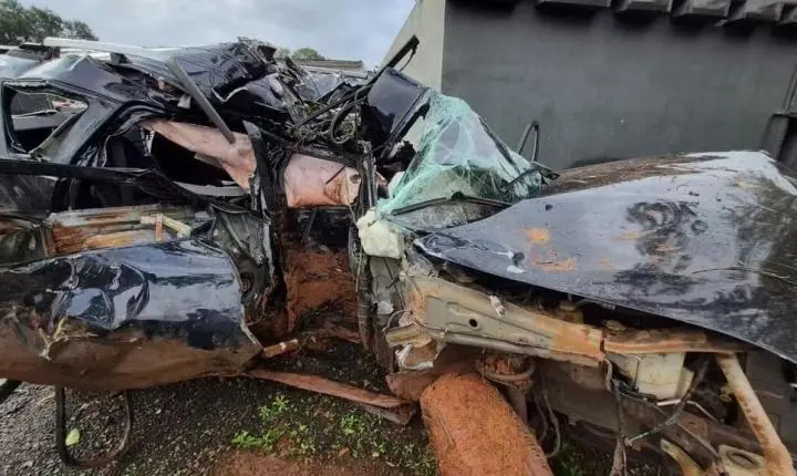 O que se sabe sobre o acidente que matou duas jovens em carro com 10 ocupantes no Paraná
