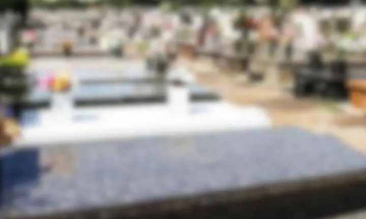 Peças de bronze são furtadas de túmulos no cemitério municipal de Jardim Alegre